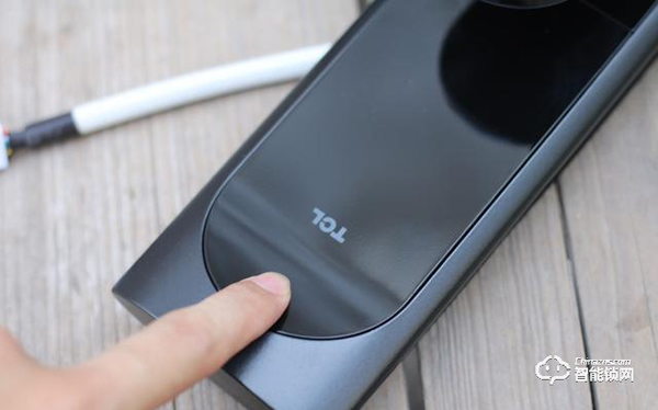 C級鎖芯+5D安全防護技術，TCL智能鎖安全杠桿滴