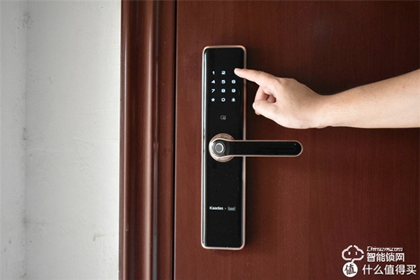 以前沒得選，現(xiàn)在全都要！凱迪仕智能鎖天貓精靈定制款測評