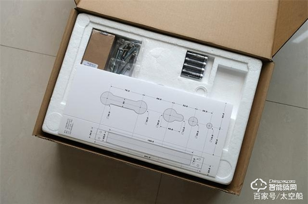 德施曼V8智能門鎖，以專業(yè)之名去守護我的家門