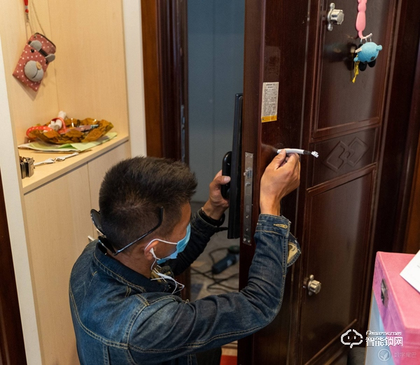 開啟全自動智能化大門：TCL K6P全自動智能鎖