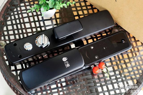 小益X6智能鎖天貓版測評：門鈴貓眼和門鎖三合一，更安全更實惠