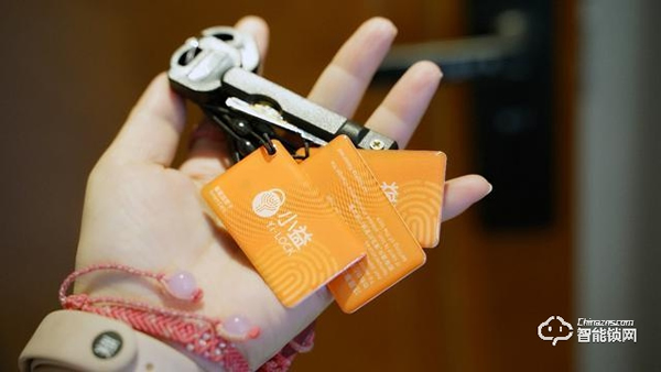 百元智能門鎖初體驗-小益E206米家智能鎖