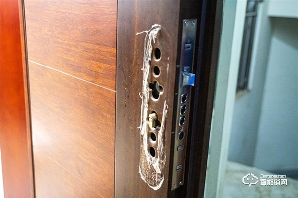 典雅外形下卻有最新科技，華為青稞Q7智能鎖體驗