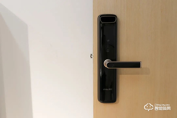 樂橙K6i人臉鎖新品測評(píng)：簡約大氣，是一款值得入手的人臉識(shí)別智能鎖