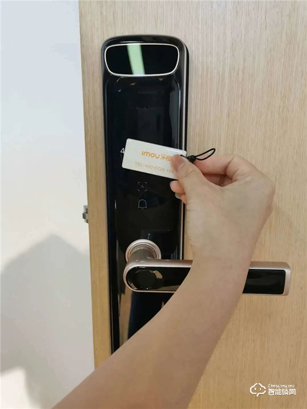 樂橙K6i人臉鎖新品測評(píng)：簡約大氣，是一款值得入手的人臉識(shí)別智能鎖