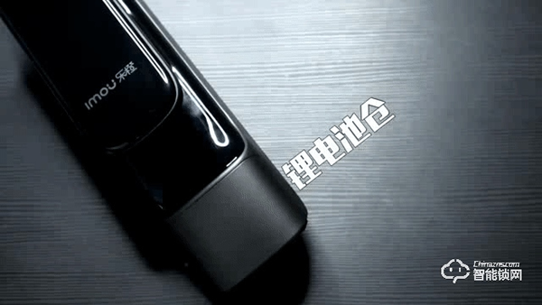 樂橙V8視頻鎖測評：遠程視頻語音和全自動鎖體，家門外安全不擔心