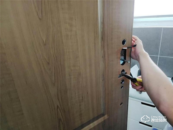 顏值、安全、智能，松下72系智能鎖使用評(píng)測(cè)