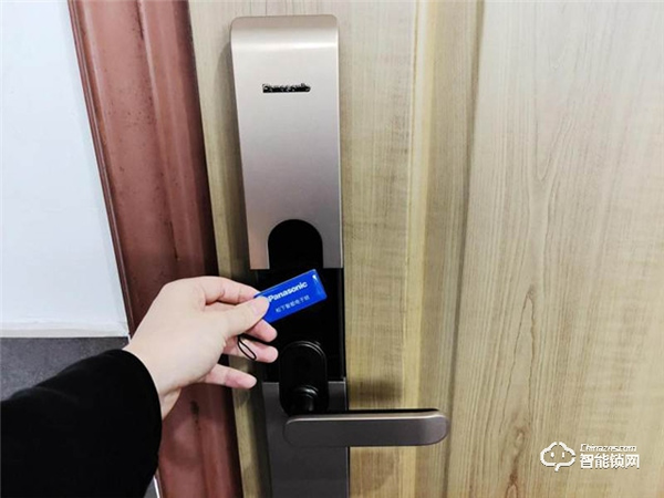 顏值、安全、智能，松下72系智能鎖使用評(píng)測(cè)