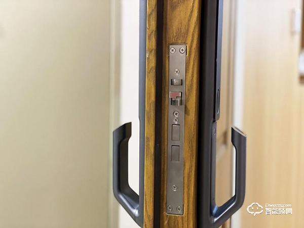 評(píng)測鹿客智能門鎖S30 Pro：全自動(dòng)推拉 有6種開鎖方式