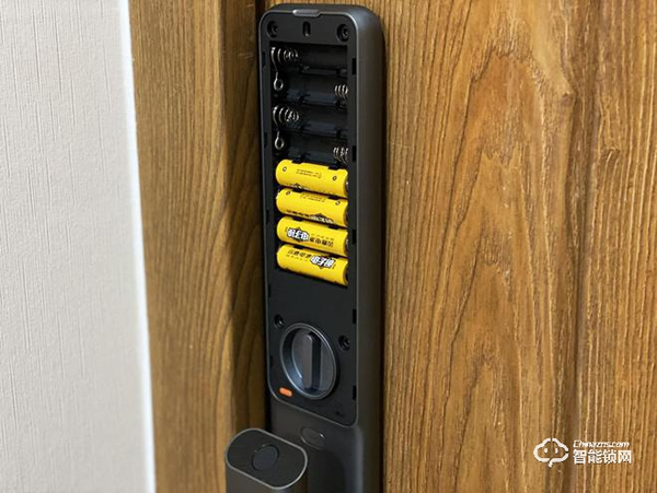 評(píng)測鹿客智能門鎖S30 Pro：全自動(dòng)推拉 有6種開鎖方式