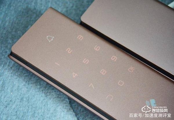 首創行業呼吸燈設計，斑點貓Z3智能指紋鎖實測體驗，顏值擔當者