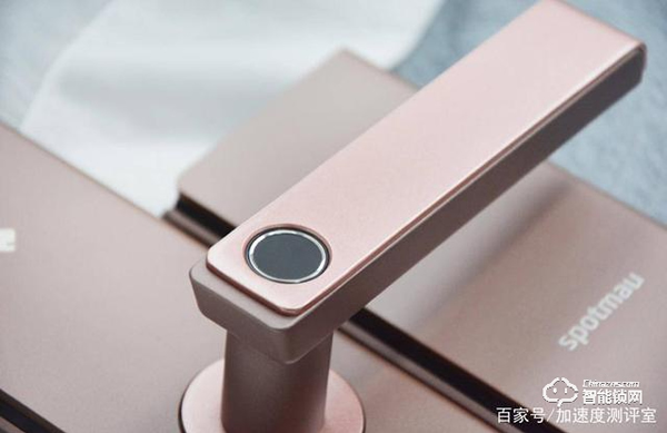 首創行業呼吸燈設計，斑點貓Z3智能指紋鎖實測體驗，顏值擔當者