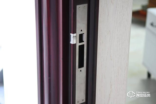 Aqara全自動智能推拉鎖D100，讓我成為全村最靚的仔