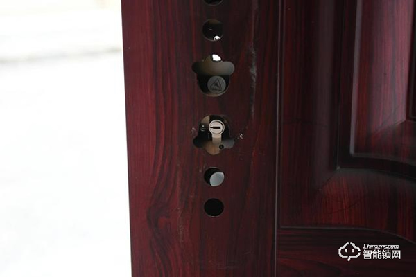 Aqara全自動智能推拉鎖D100，讓我成為全村最靚的仔