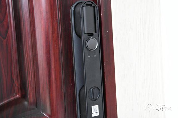 Aqara全自動智能推拉鎖D100，讓我成為全村最靚的仔