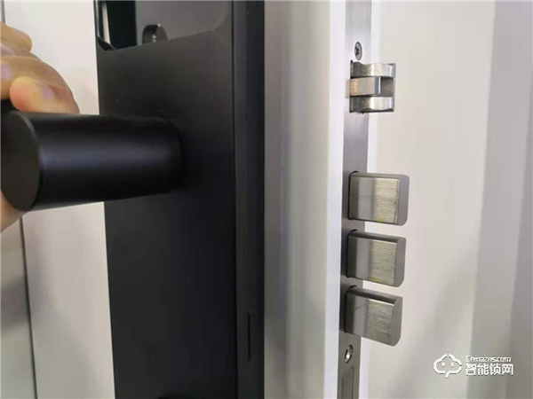 買把智能鎖送家里老人,LOCKSIGA洛克思格智能鎖體驗 買把智能鎖送家里老人,LOCKSIGA洛克思格智能鎖體驗