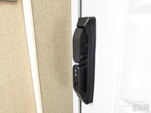 拒絕花里胡哨，德施曼小嘀Q3H智能指紋鎖體驗(yàn)