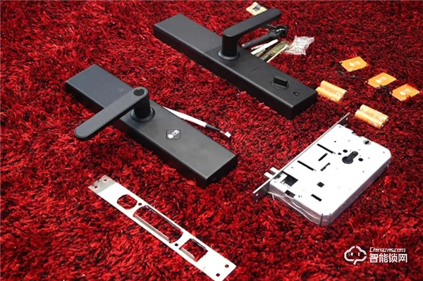 小益E205T指紋鎖，E205全新升級款，讓家更安全開門更便捷