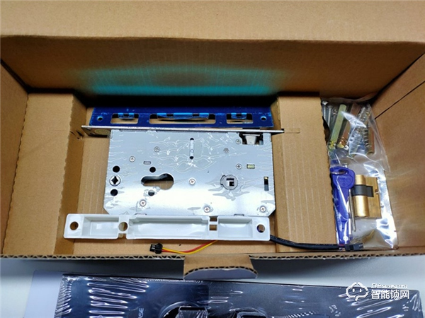 輕租智能鎖真實測評：租的放心，管的省心