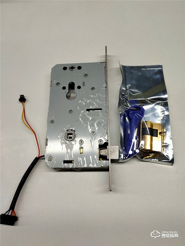 輕租智能鎖真實測評：租的放心，管的省心