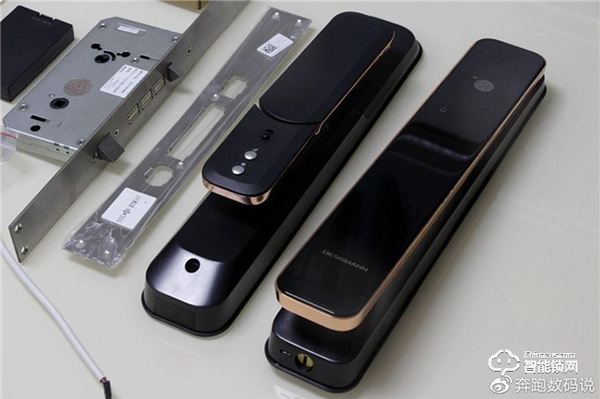 3D人臉識別開門，給家全方位守護：德施曼R8人臉智能鎖體驗