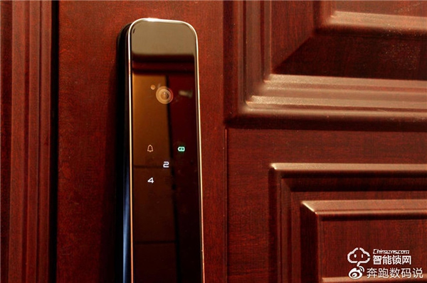 3D人臉識別開門，給家全方位守護：德施曼R8人臉智能鎖體驗