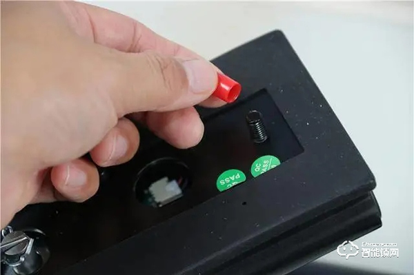 滿足你對半自動解鎖的全部需求，德施曼T862開箱體驗