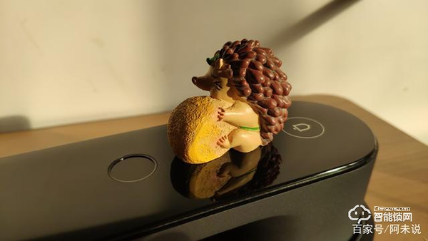 你理解全自動(dòng)嗎？Aqara全自動(dòng)推拉鎖D100告訴你