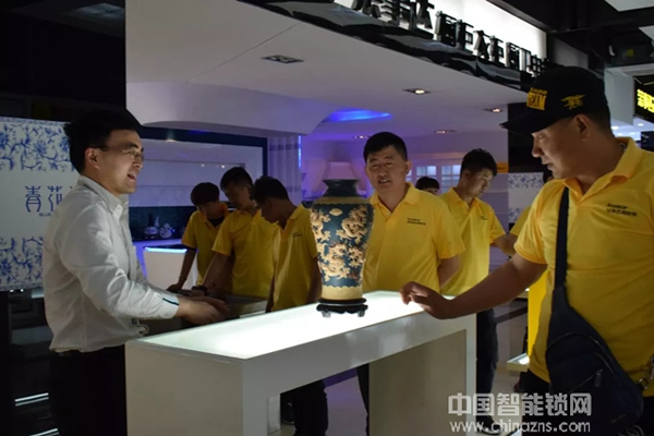 熱烈祝賀榮事達智能鎖經銷商交流學習會圓滿召開 熱烈祝賀榮事達智能鎖經銷商交流學習會圓滿召開