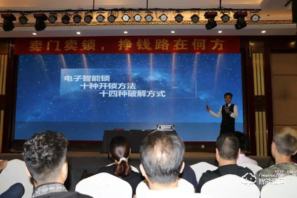 賣門賣鎖,掙錢路在王力安防 賣門賣鎖,掙錢路在王力安防