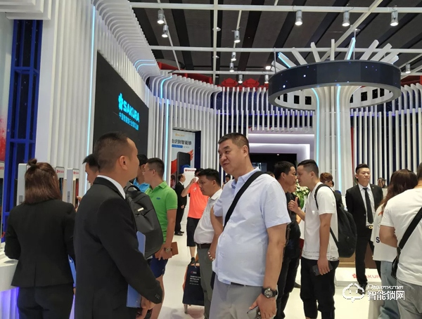 櫻花指紋鎖光科技主題展驚艷亮相廣州建博會(huì)