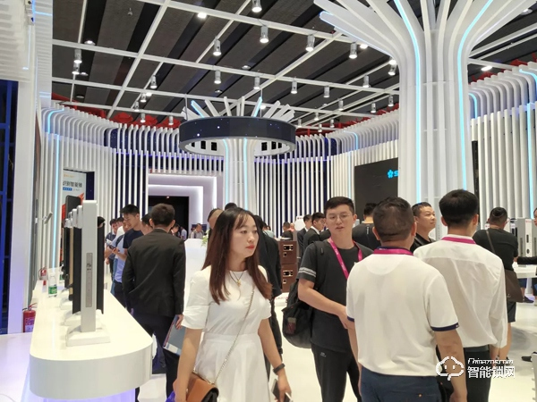 櫻花指紋鎖光科技主題展驚艷亮相廣州建博會(huì)