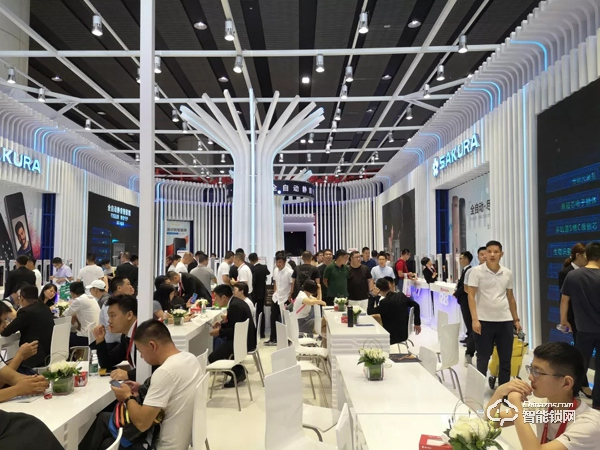 櫻花指紋鎖光科技主題展驚艷亮相廣州建博會(huì)