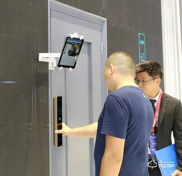 櫻花指紋鎖光科技主題展驚艷亮相廣州建博會(huì)