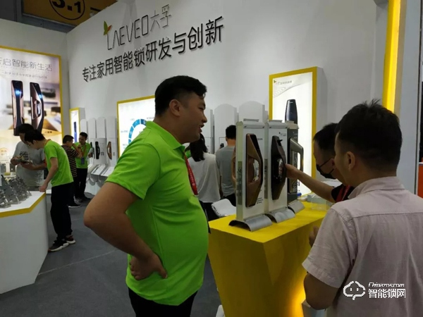 專注智能鎖研發與創新,六孚受邀參展廣州建博會 專注智能鎖研發與創新,六孚受邀參展廣州建博會