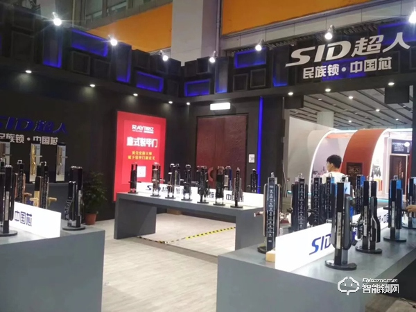 廣州建博會(huì)首秀 | 超人智能鎖攜全品類驚艷亮相，掀起熱潮！