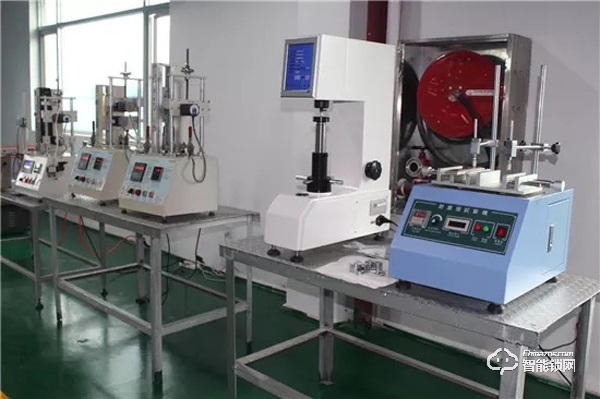 中國智能鎖行業(yè)考察行之走進櫻花指紋鎖 中國智能鎖行業(yè)考察行之走進櫻花指紋鎖