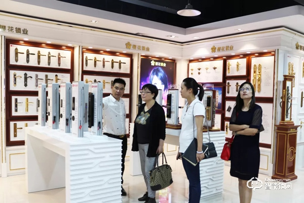 中國智能鎖行業(yè)考察行之走進櫻花指紋鎖 中國智能鎖行業(yè)考察行之走進櫻花指紋鎖