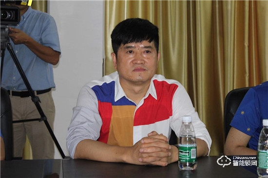 中國智能鎖行業(yè)考察行之走進金點原子