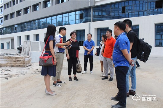 中國智能鎖行業(yè)考察行之走進金點原子