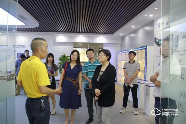 中國智能鎖行業考察團走進楊格