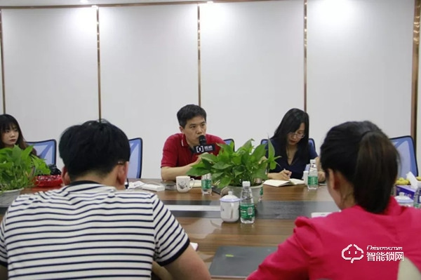 中國智能鎖行業考察團走進楊格