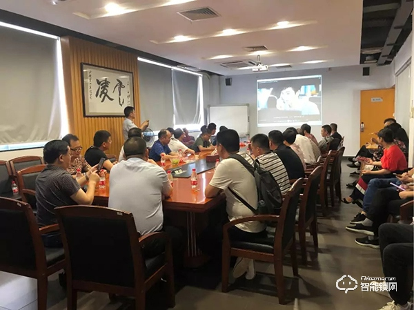 “湖南益陽教育高級研修班”至必達智能鎖觀摩學習