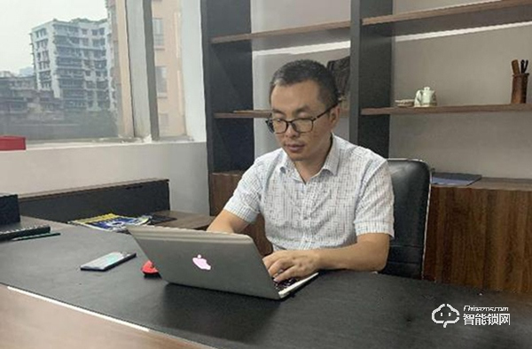 人臉門禁+全智能鎖，無鑰匙智慧社區是這樣的