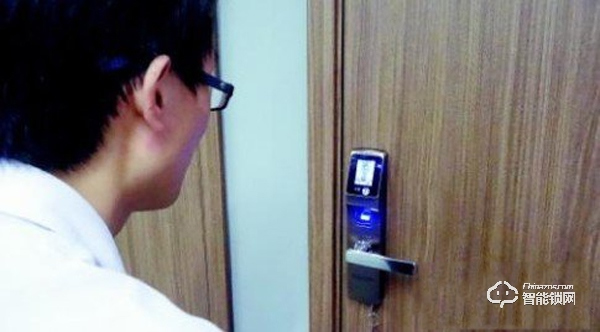智能門鎖為滿足現代智能化“3D刷臉時代”