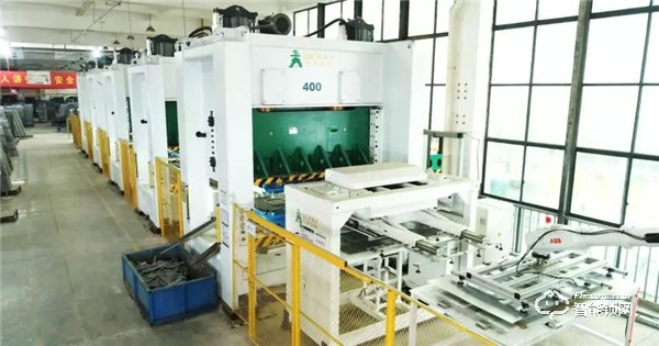 云棲大會intel展示的未來之門，只是王力智能家居的一小步