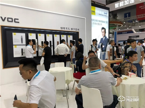 VOC &安博會 | T9智能門鎖獲金鼎獎權(quán)威認(rèn)證，譽(yù)滿安博！