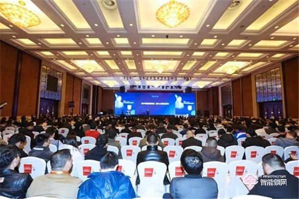 喜訊 | 匯泰龍A10智能鎖榮獲“智能家居年度創(chuàng)新產(chǎn)品”! 喜訊 | 匯泰龍A10智能鎖榮獲“智能家居年度創(chuàng)新產(chǎn)品”!