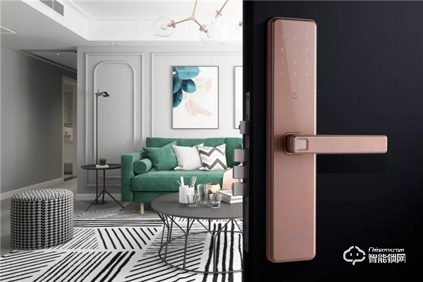 智能建筑行業的“奧斯卡”典禮，匯泰龍連續三年蟬聯“十大智能鎖品牌獎”