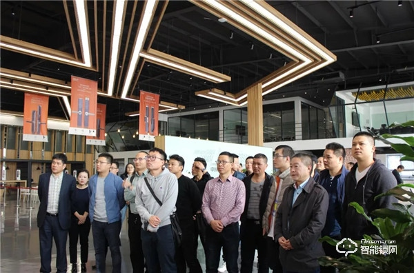 嘉賓云集,共話未來—永康市智能門(鎖)+互聯網平臺學習考察團赴CSLP考察交流 嘉賓云集,共話未來—永康市智能門(鎖)+互聯網平臺學習考察團赴CSLP考察交流